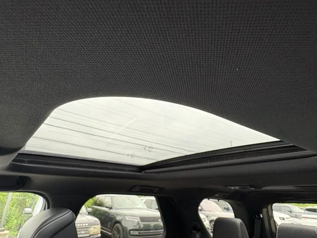 New 2026 Carpathian Grey Land Rover Dynamic SE image 36