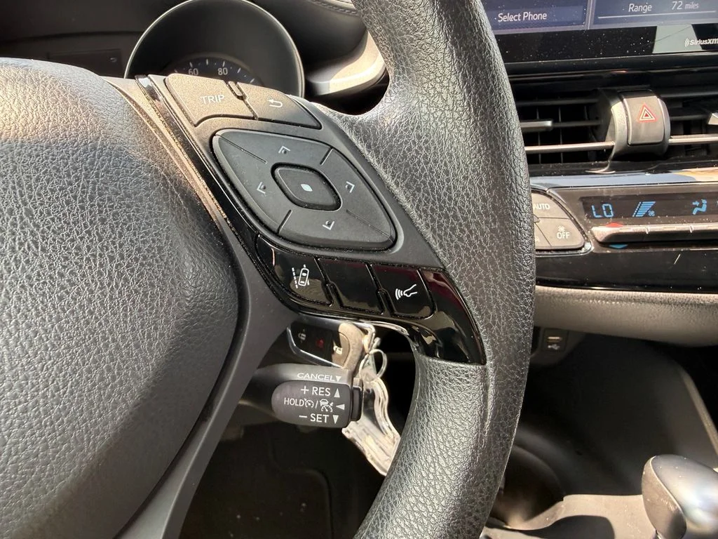 Used 2020 Silver Knockout Metallic Toyota LE image 15