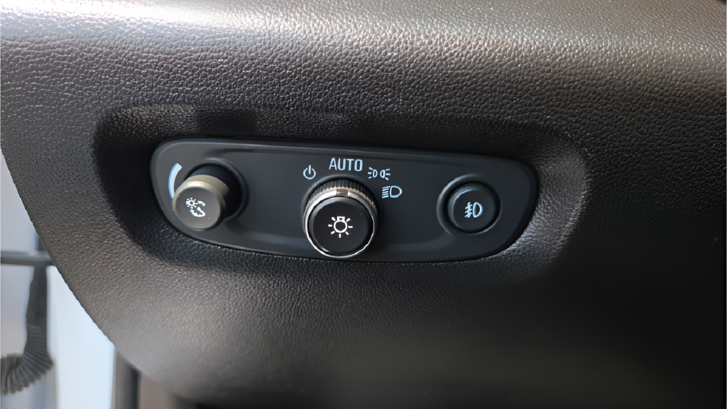 Used 2020 Beige Chevrolet Premier image 37
