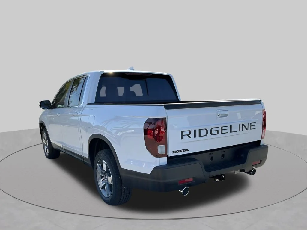 Used 2026 White Honda RTL image 6