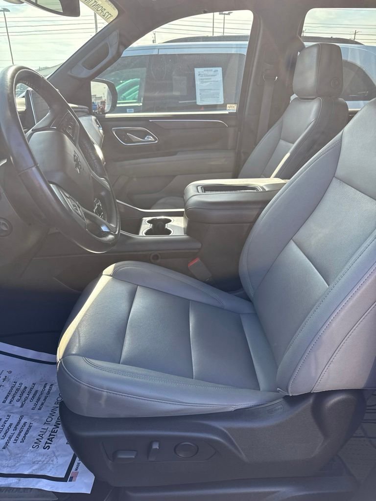 Used 2022 Black Chevrolet Z71 image 10