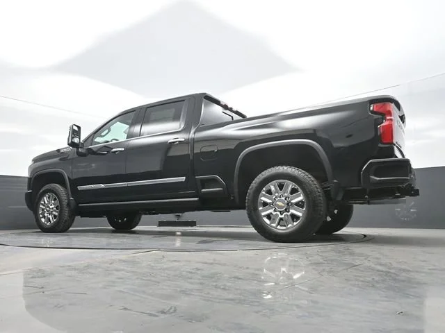 2026 Chevrolet Silverado 2500 HD High Country - Photo 11