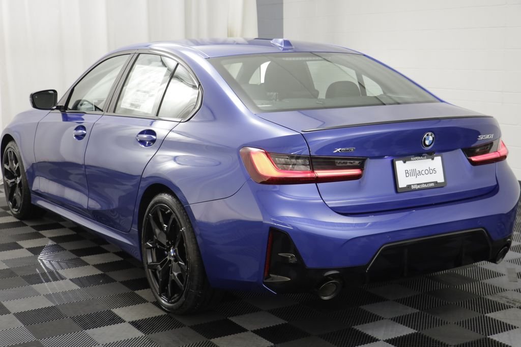 New 2026 Portimao Blue Metallic BMW 330i xDrive image 15