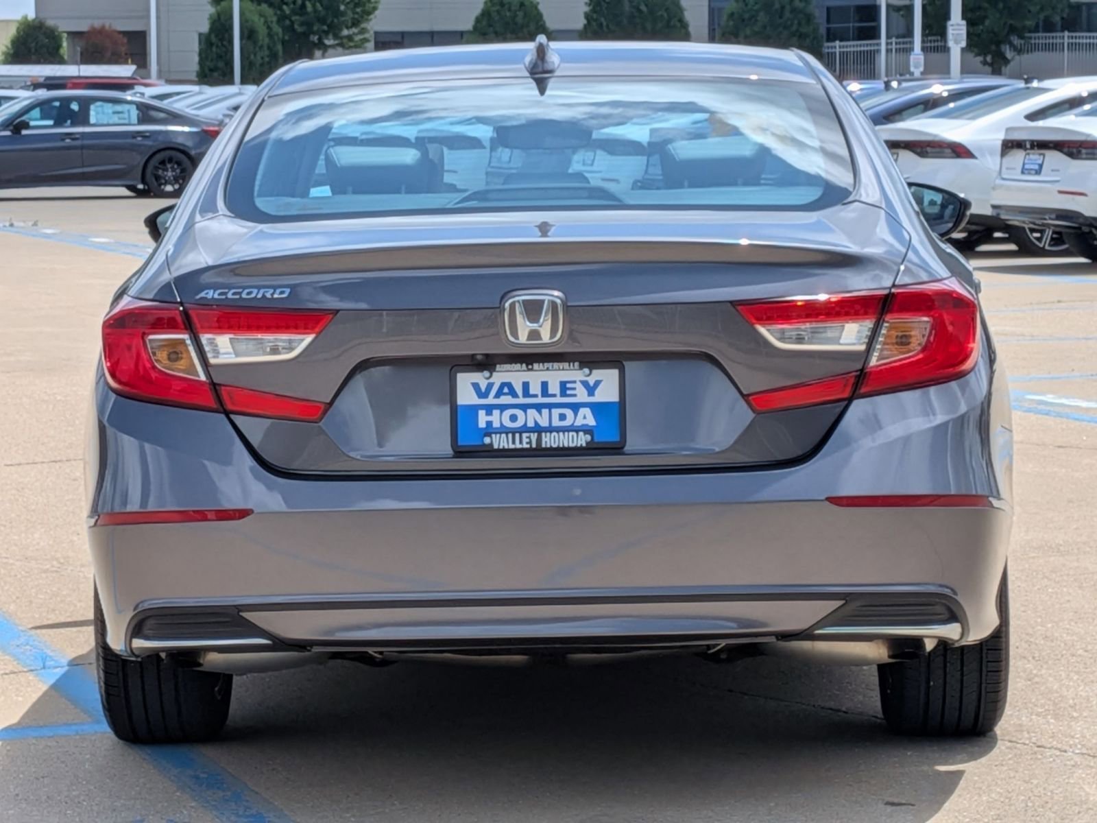 Certified Used 2018 Modern Steel Metallic Honda EX-L 1.5T image 8