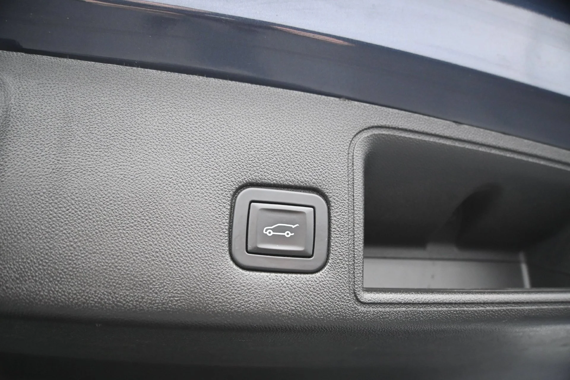 Used 2018 Blue Steel Metallic GMC Denali image 16