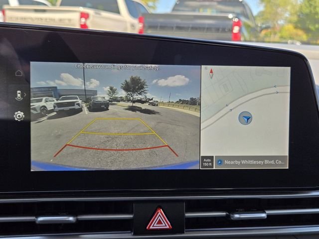 Used 2025 Blue Hyundai SEL Convenience image 29