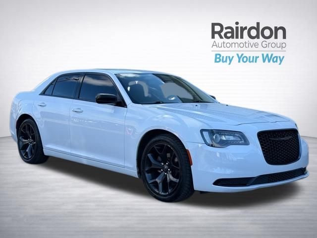 2021 Chrysler 300 Touring