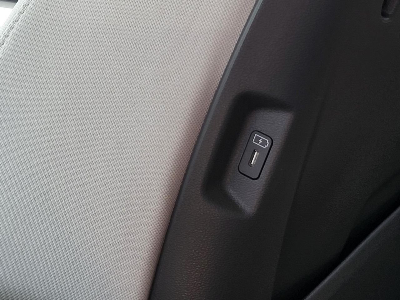 New 2026 Phantom Black Hyundai SE FWD image 14