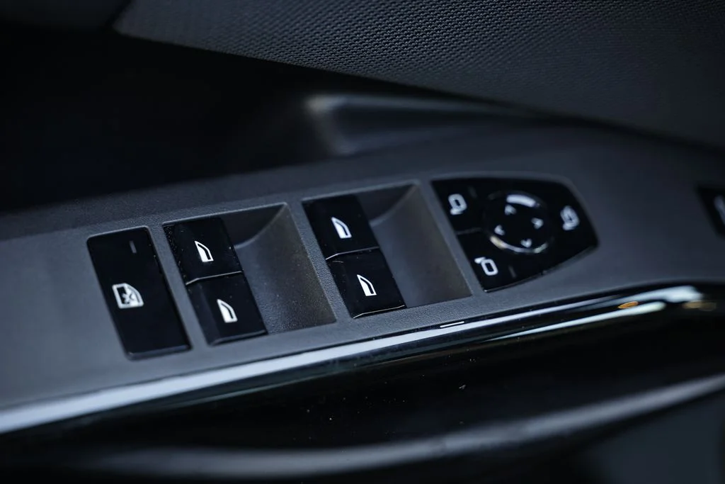 New 2026 Skyscraper Grey Metallic BMW 30 xDrive image 17