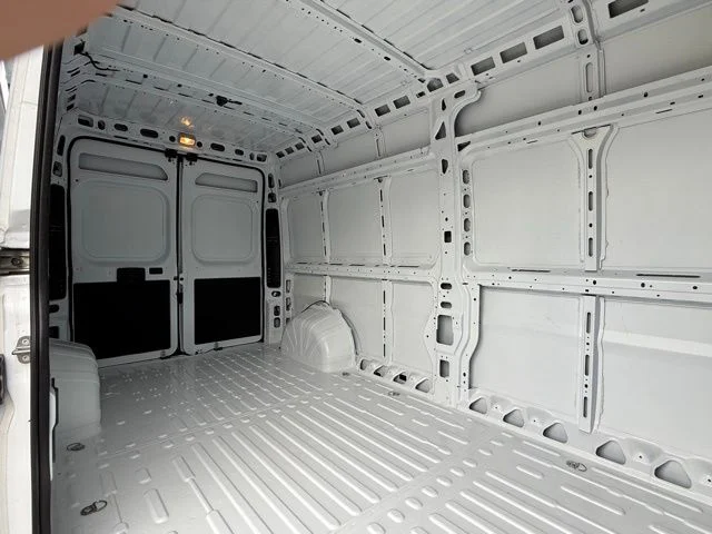 New 2026 Bright White Clear-Coat Exterior Paint RAM High Roof image 27