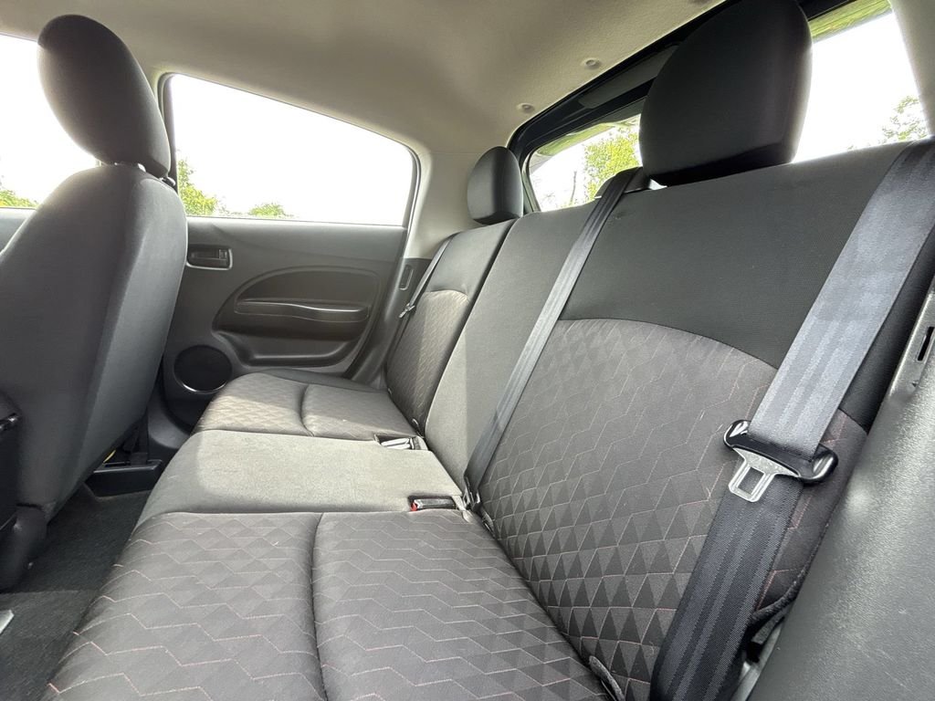 Used 2024  Mitsubishi  image 25