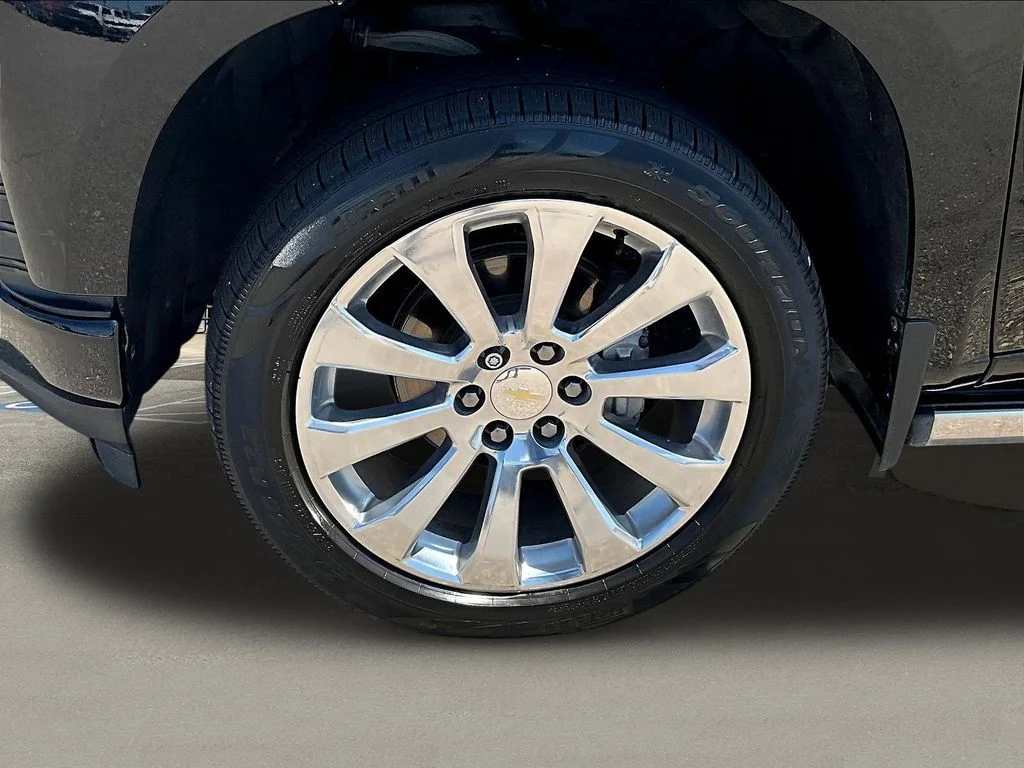 Used 2021 Black Chevrolet High Country image 36