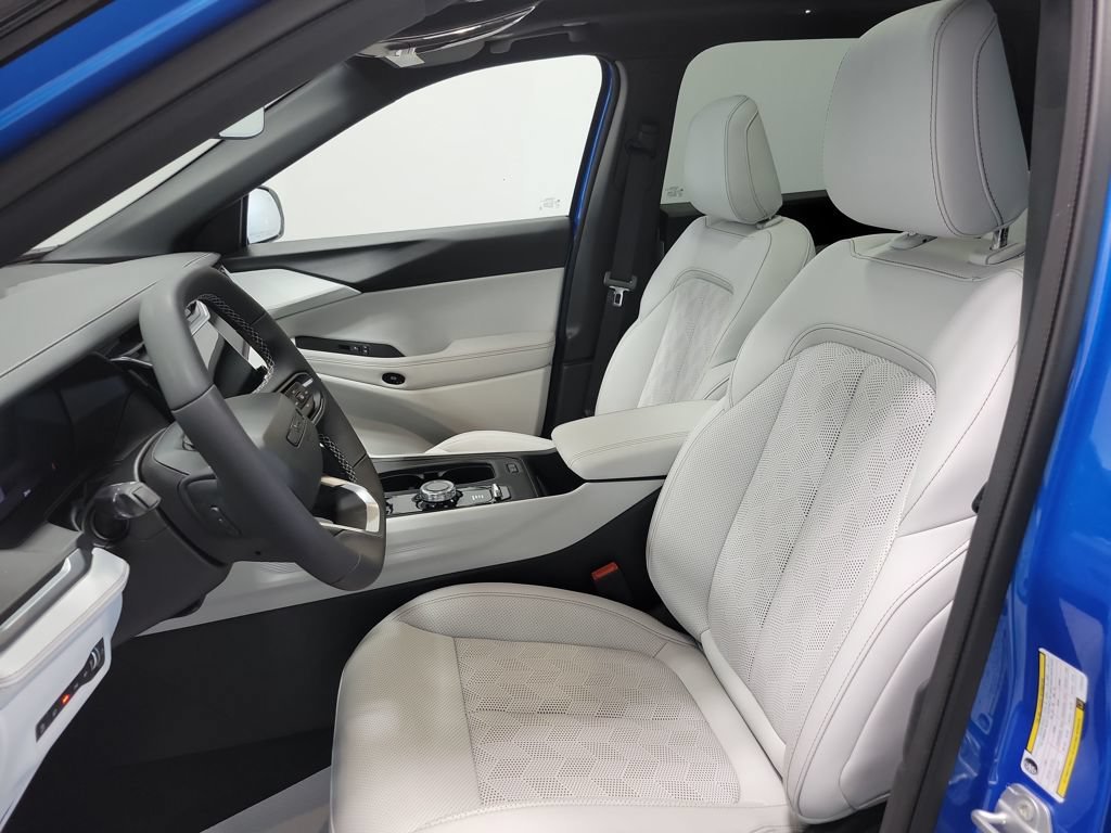New 2026 Hydro Blue Pearl-Coat Exterior Paint Jeep Overland image 16