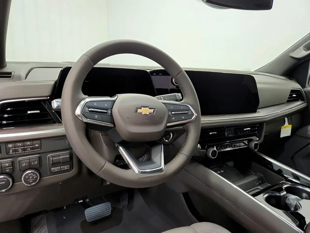 New 2026 White Chevrolet LT image 17