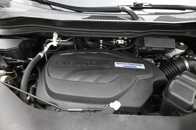 Used 2018  Honda Black Edition image 21