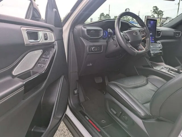 Used 2023 White Ford ST image 22