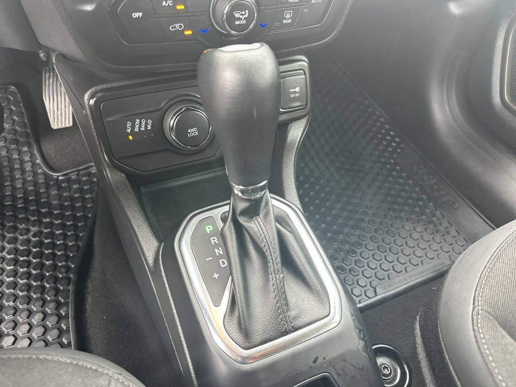 Certified Used 2023 White Jeep Altitude image 27