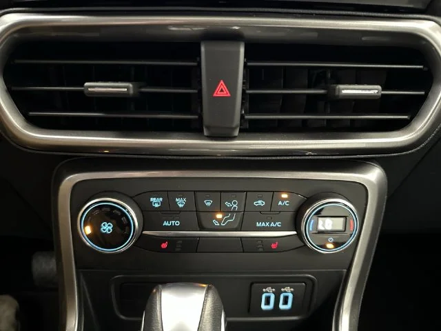 Used 2021 Black Ford SE image 22