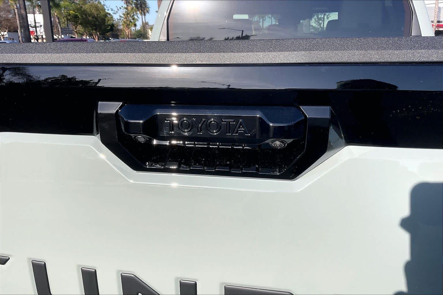 2026 Toyota Tundra Platinum - Photo 15