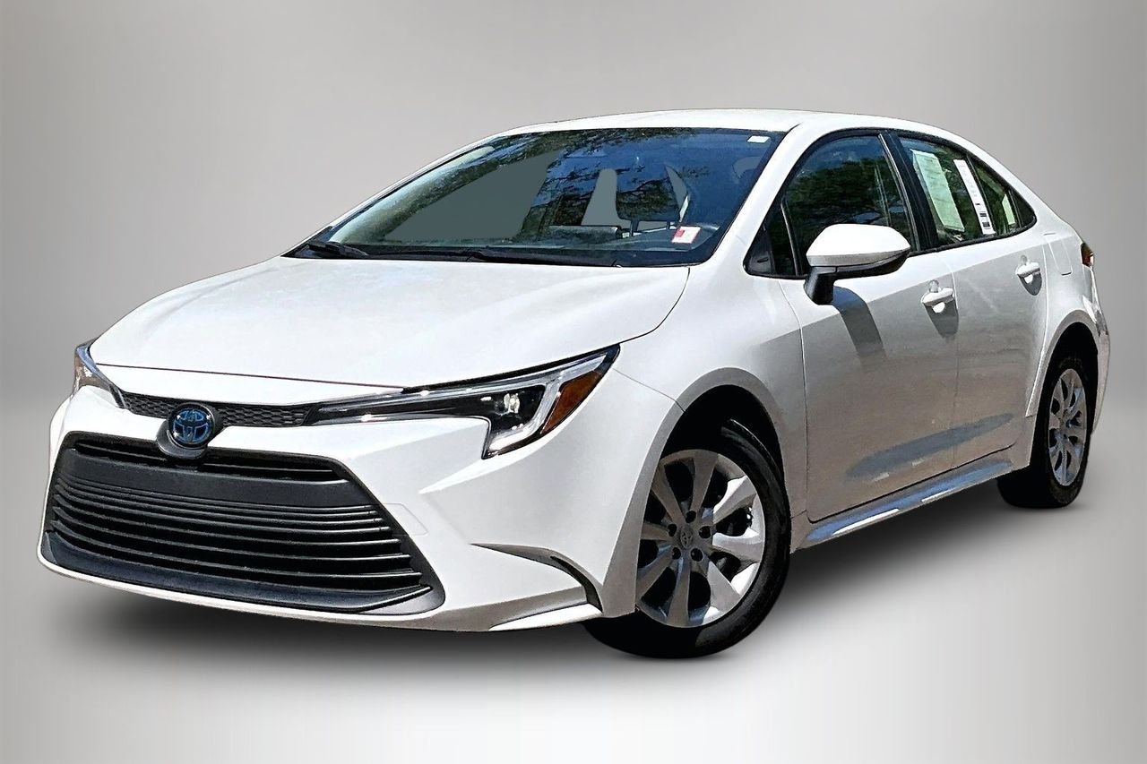 2024 Toyota Corolla LE Hybrid CVT's photo