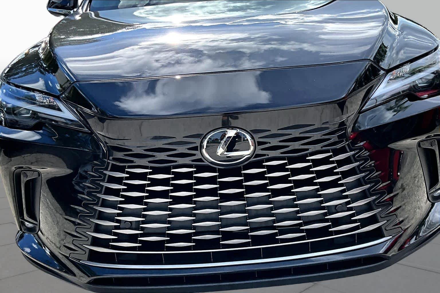 Certified Used 2025 CAVIAR Lexus  image 30