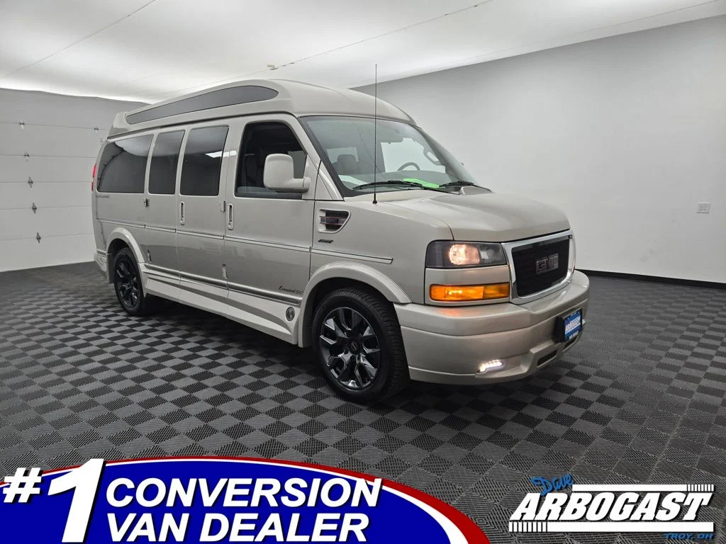 2023 GMC Savana Cargo