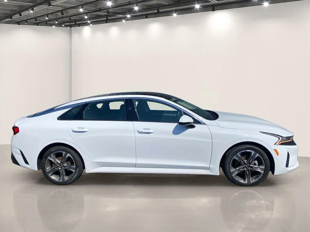 Certified Used 2024 Glacial White Pearl Kia EX image 9