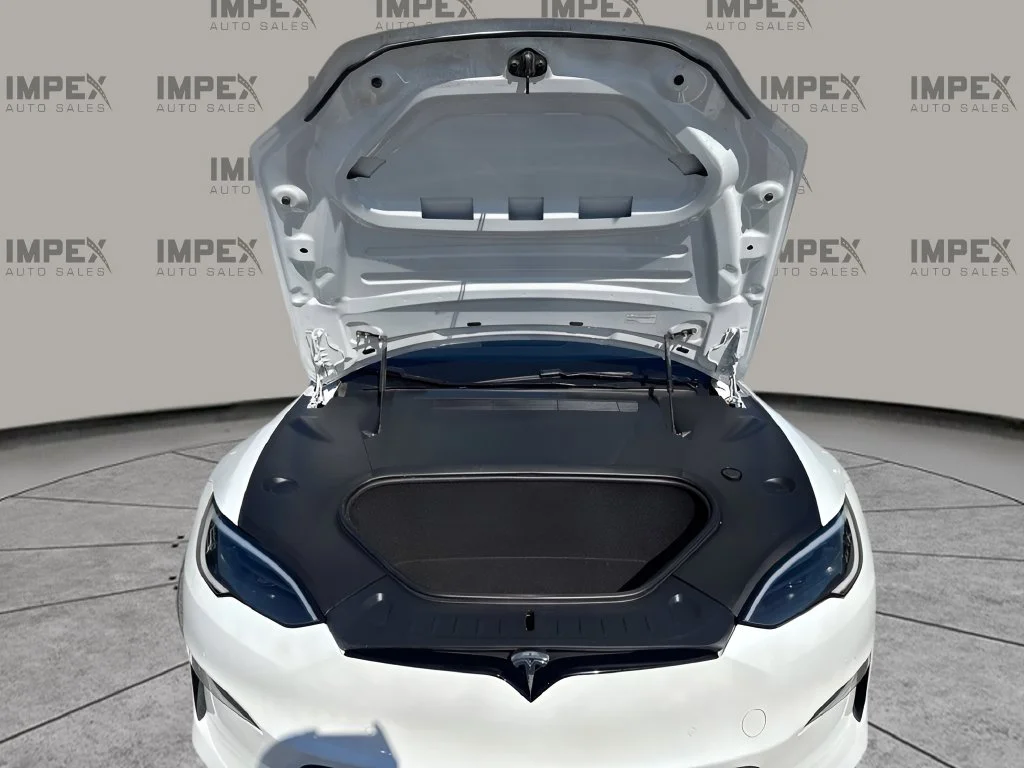 Used 2023 White Tesla Plaid image 28