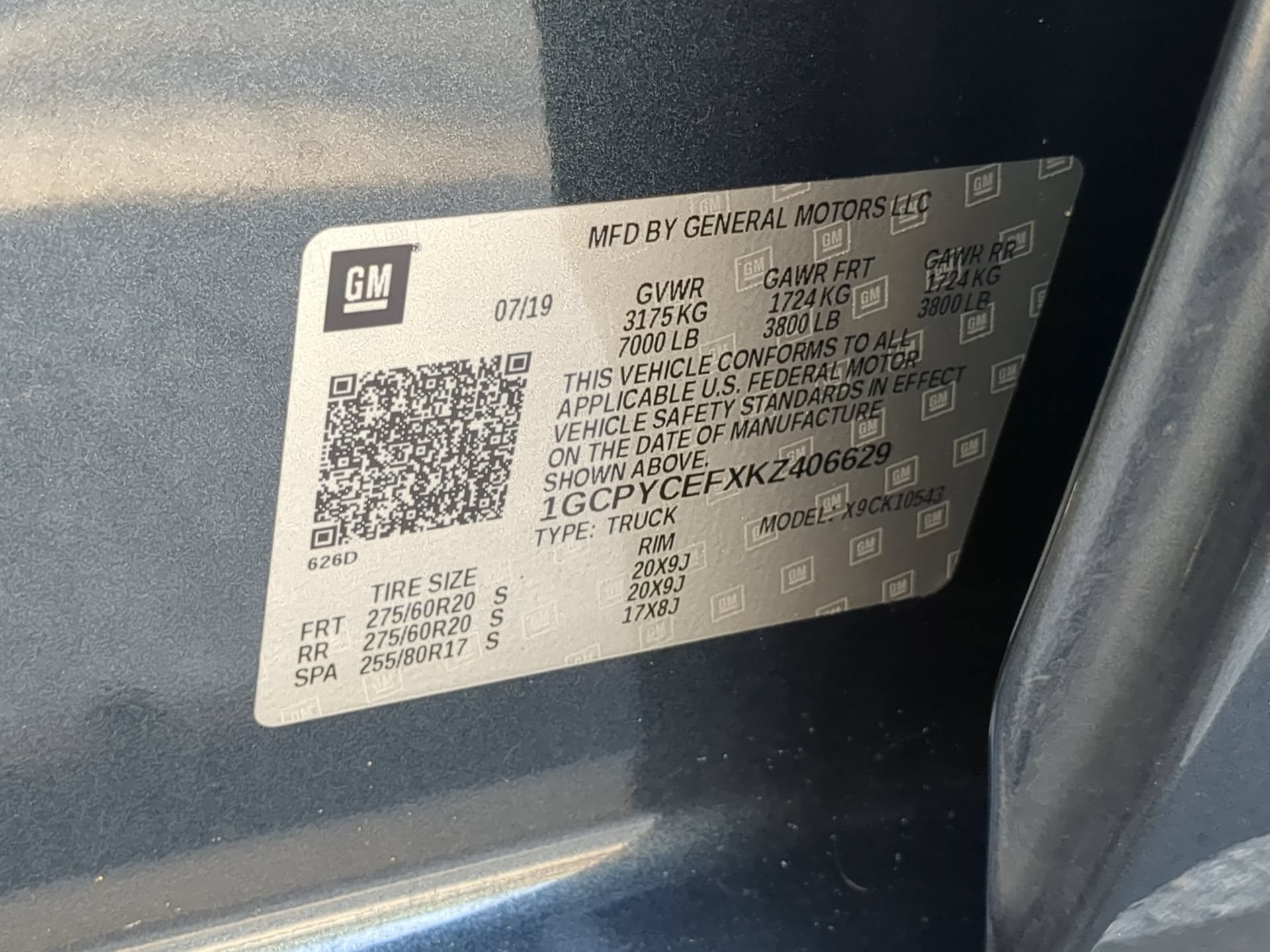 Certified Used 2019 Shadow Gray Metallic Chevrolet Custom Trail Boss Crew Cab Pickup image 69