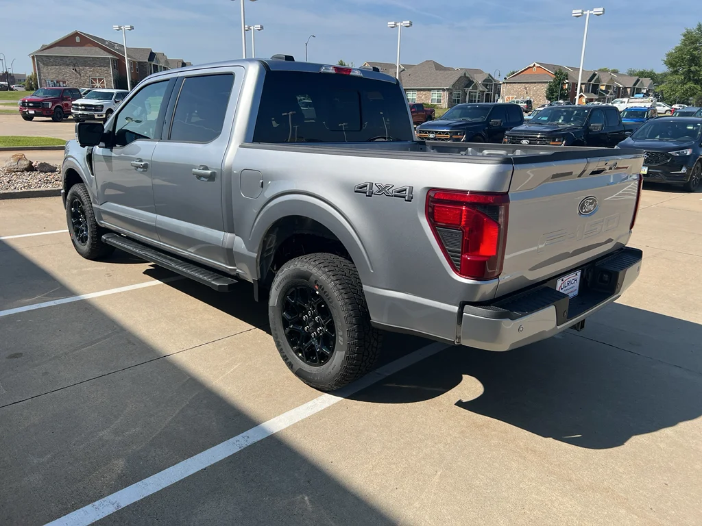 New 2026 Iconic Silver Metallic Ford XLT image 6