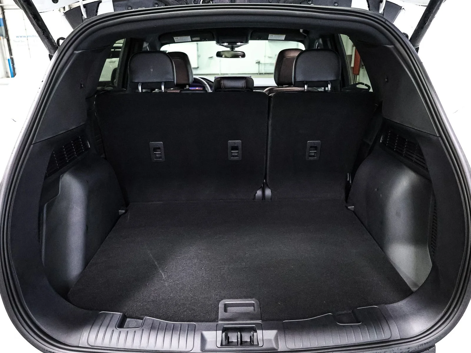 2026 Ford Escape ST-Line - Photo 17