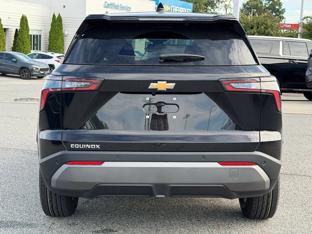 2027 Chevrolet Equinox LT - Photo 27