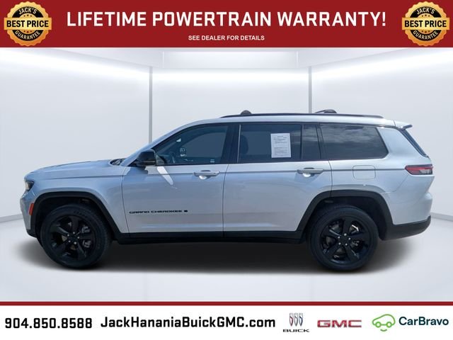 Used 2023 Silver Jeep Altitude image 6