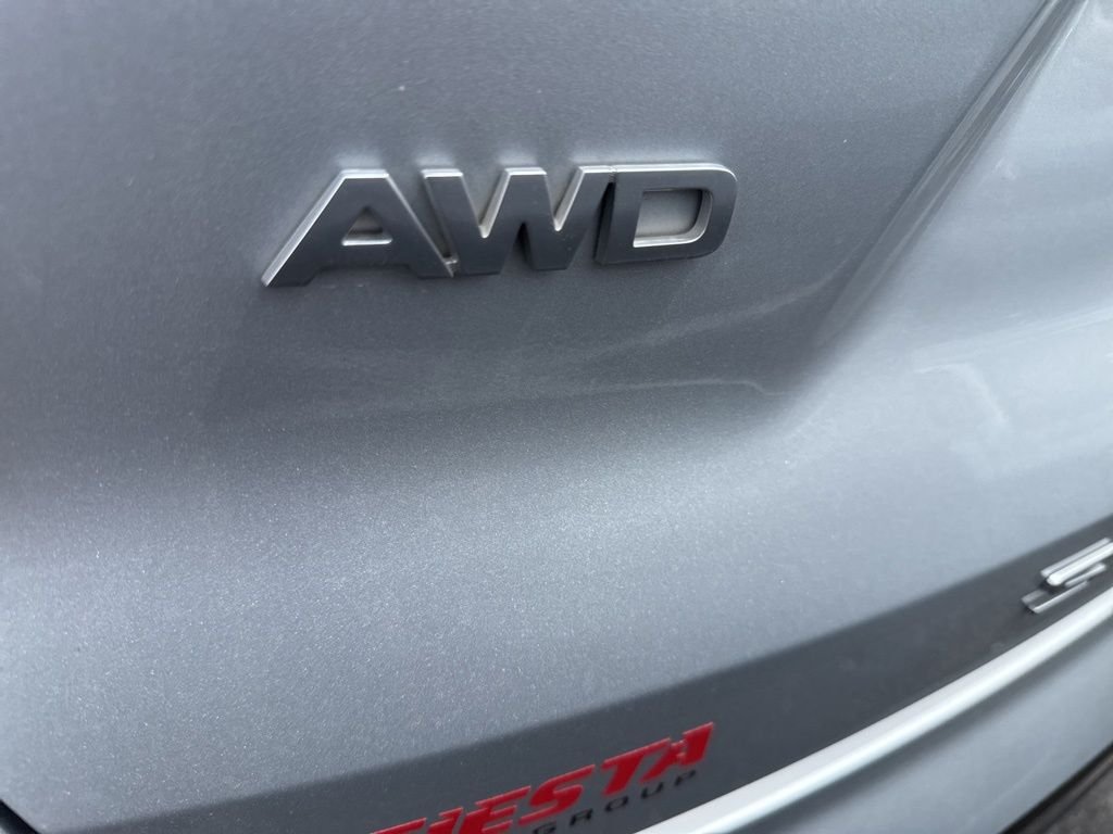 Used 2022 Silver Kia SX image 8