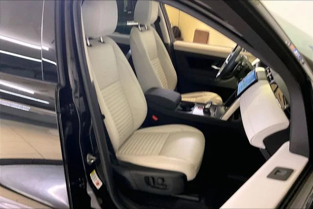 Used 2025 Black Land Rover S image 6