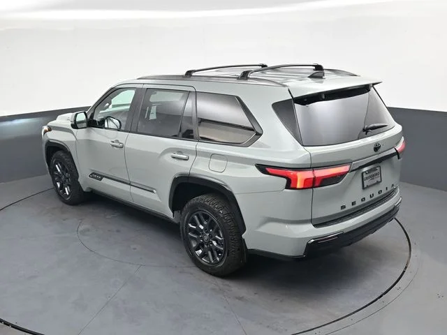 Used 2025 Lunar Toyota Platinum image 27