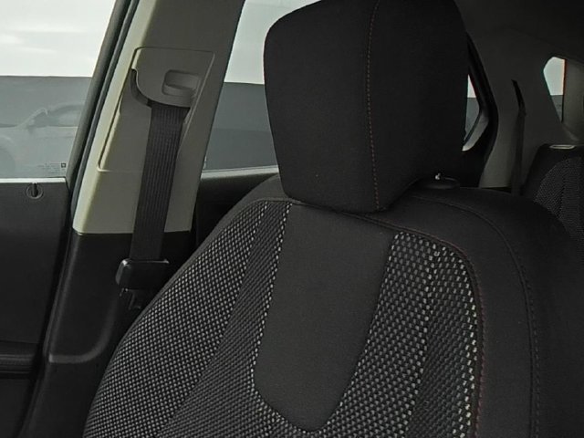 Used 2016 White Chevrolet LT image 39