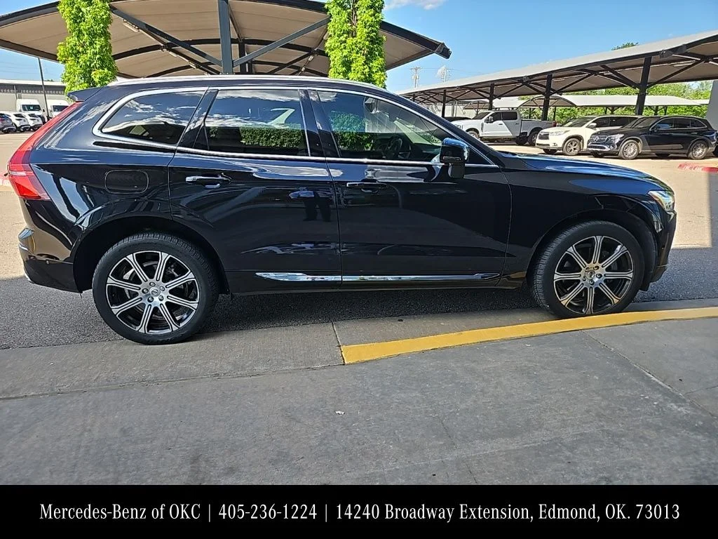 Used 2021 Black Volvo T5 Inscription image 4