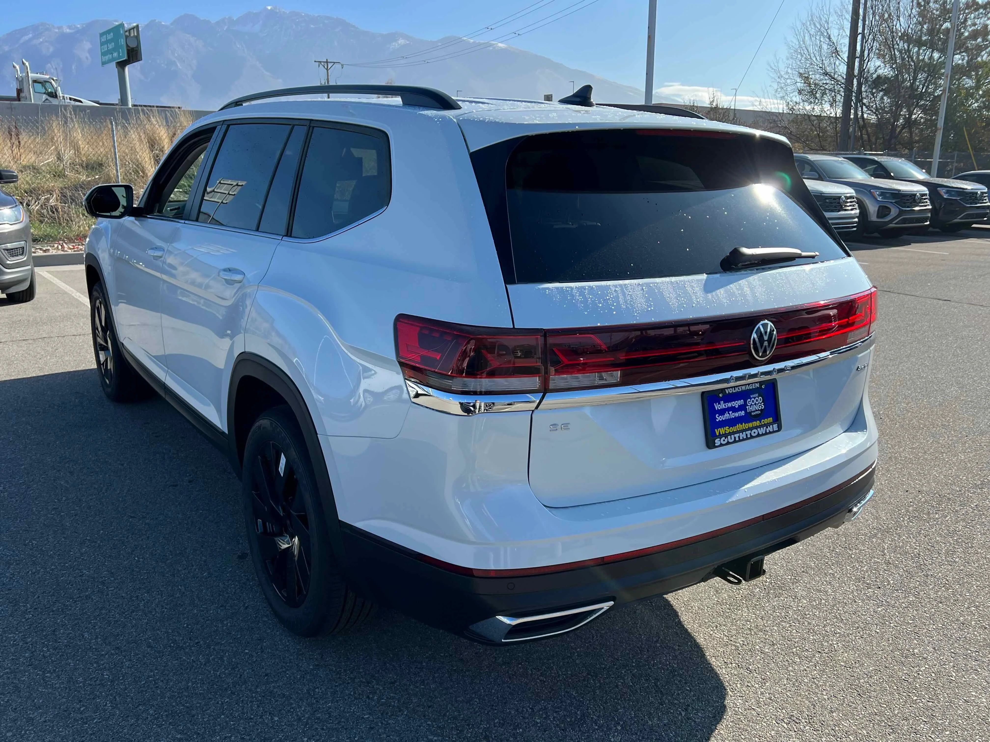 New 2026 Opal White Volkswagen 2.0T SE w/Technology image 13