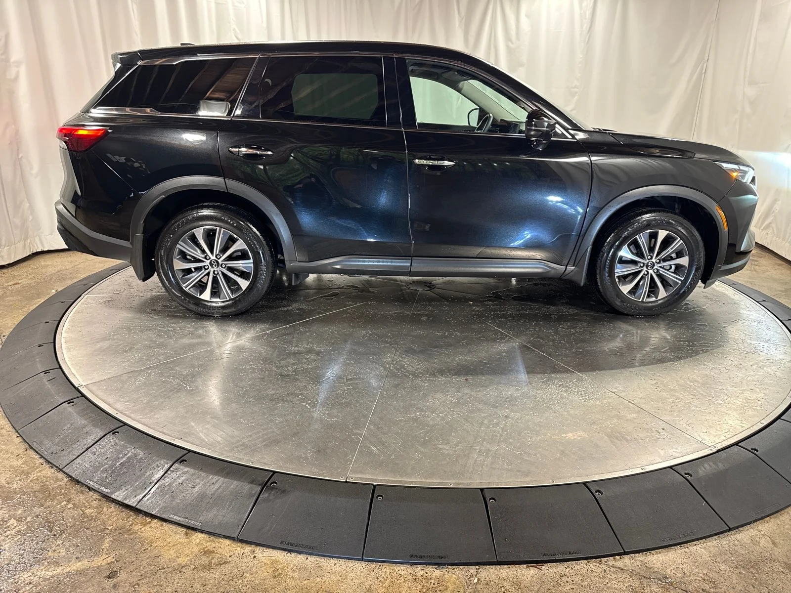 2025 INFINITI QX60 PURE - Photo 9