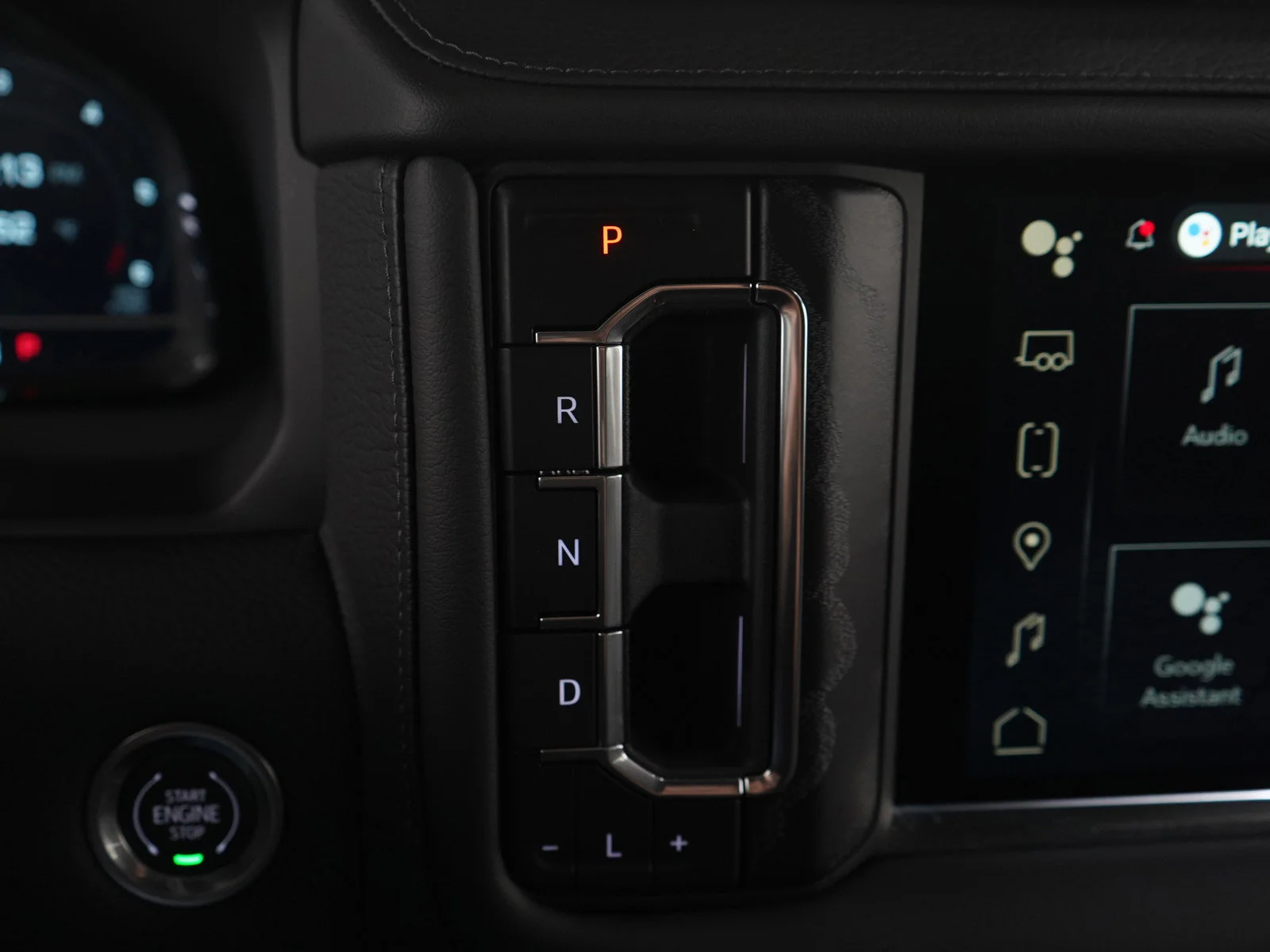 Used 2024 Onyx Black GMC Denali image 27