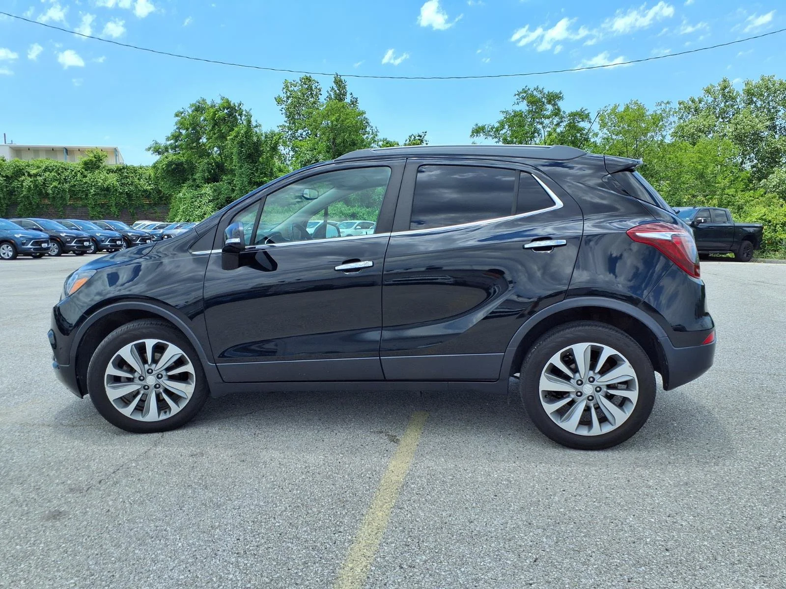 Used 2019 Ebony Twilight Metallic Buick Preferred image 32