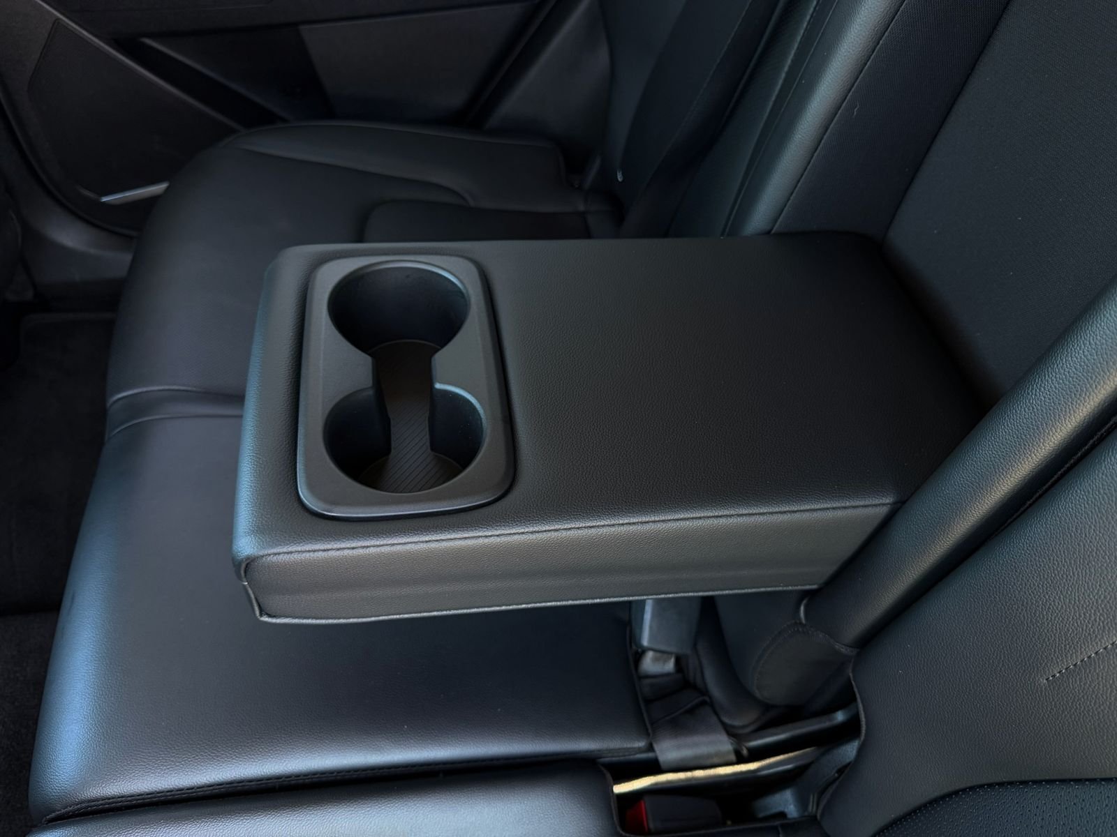 Used 2024 Ebony Black Kia EX image 27