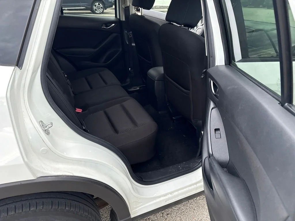 Used 2015 White Mazda Touring image 30