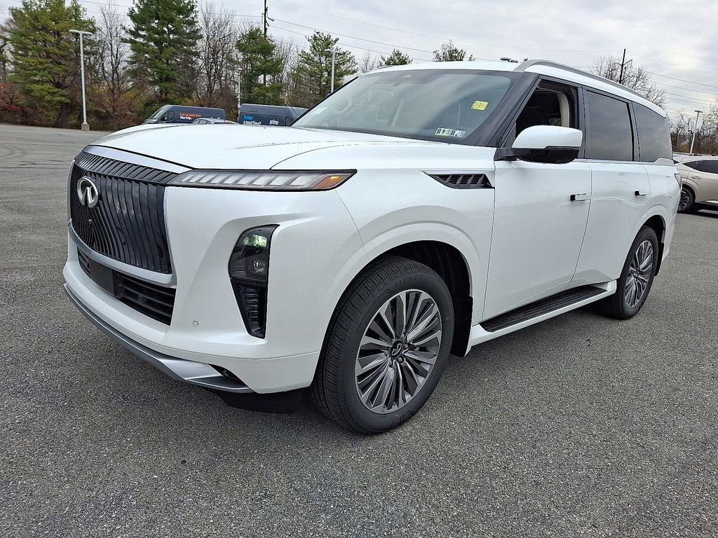 New 2026 RADIANT WHITE INFINITI Luxe 4WD image 2