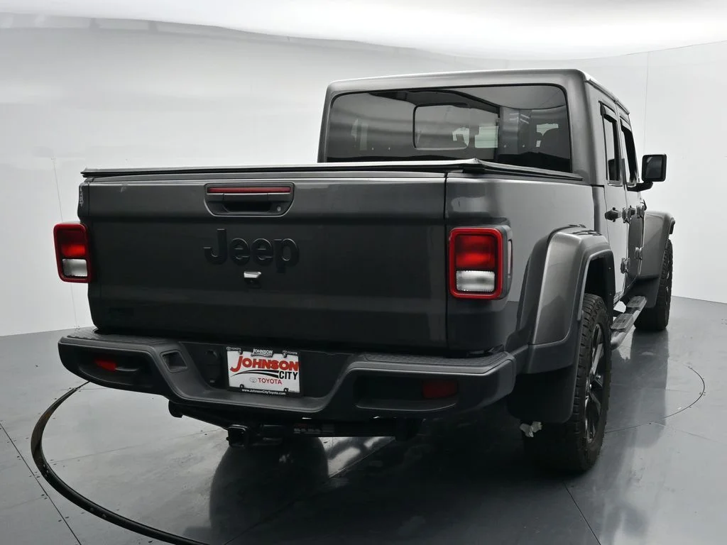 Used 2025 Gray Jeep Nighthawk image 6