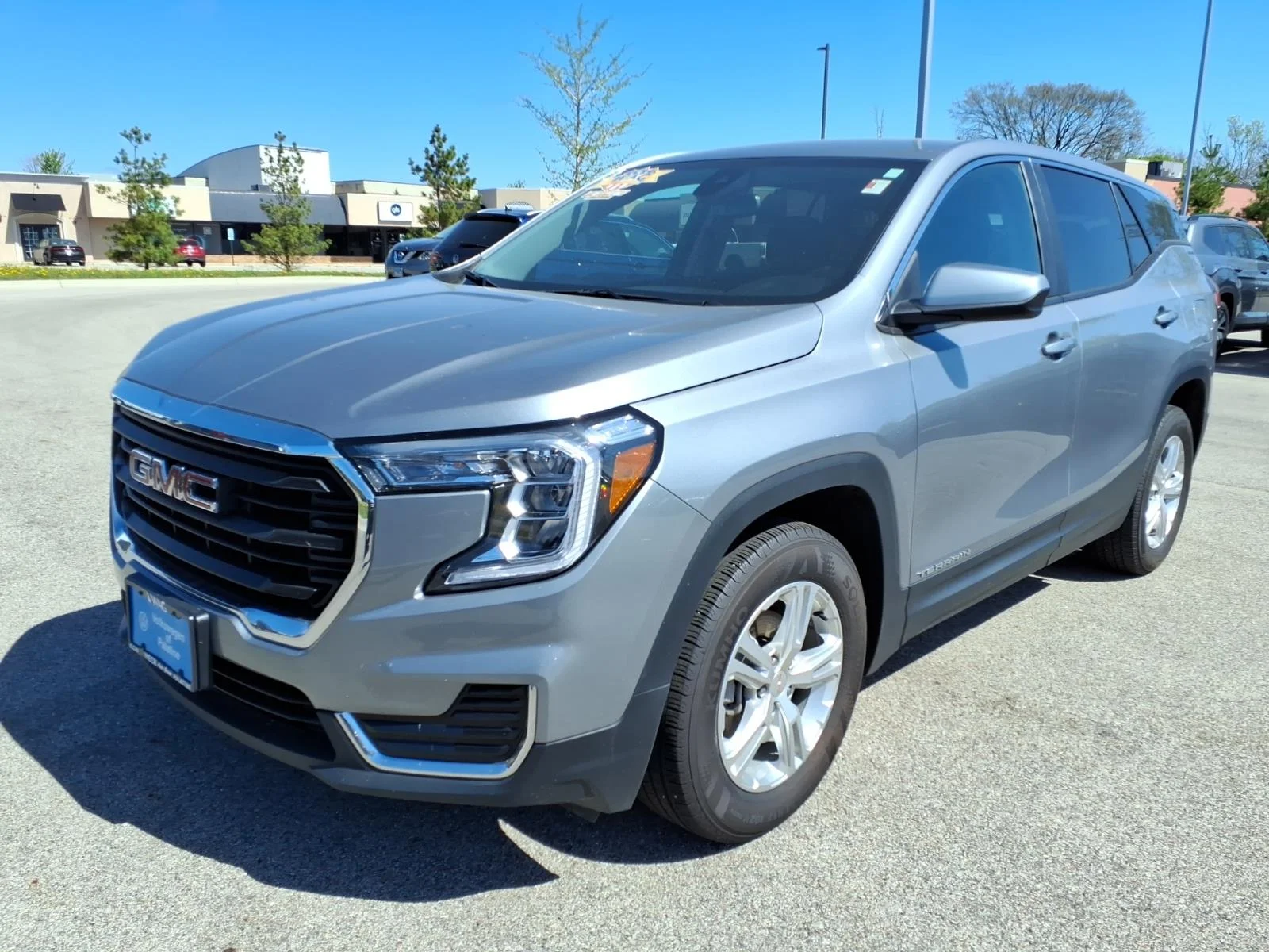 Used 2024 Sterling Metallic (gxd) GMC SLE image 3