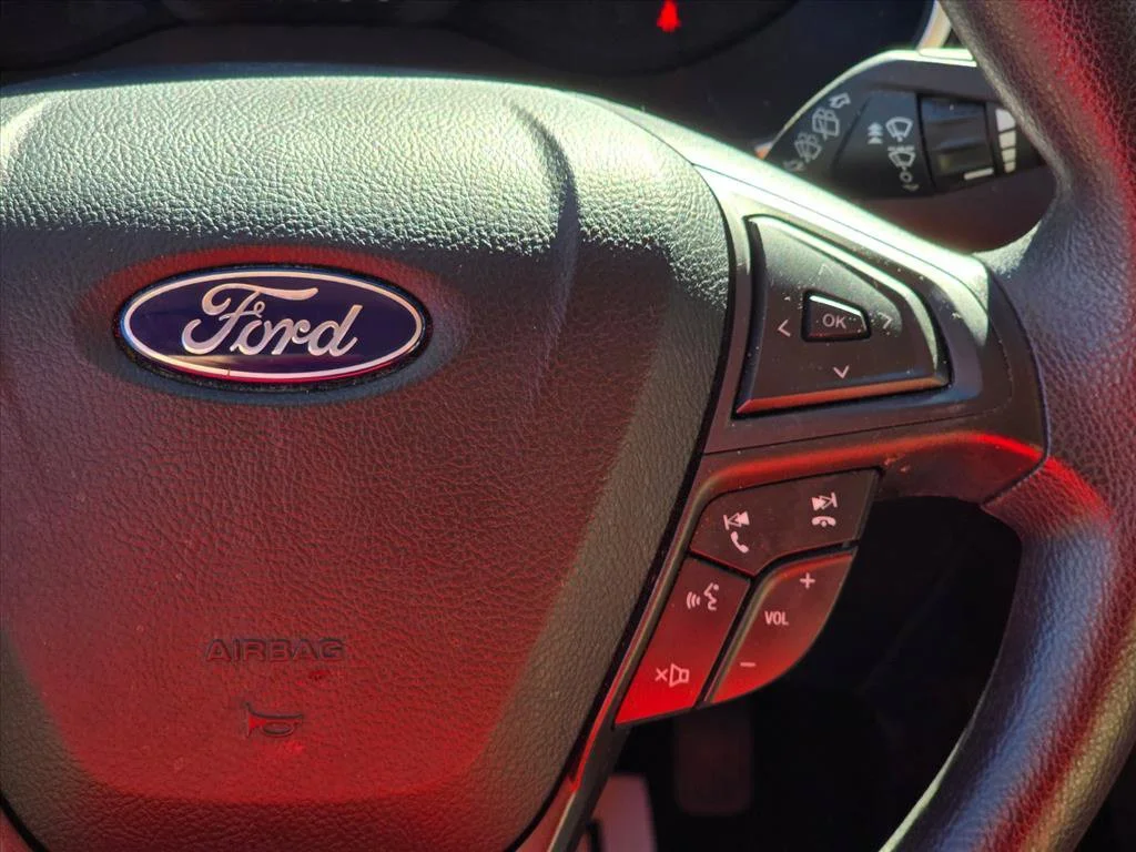 Used 2021 White Ford SE image 14