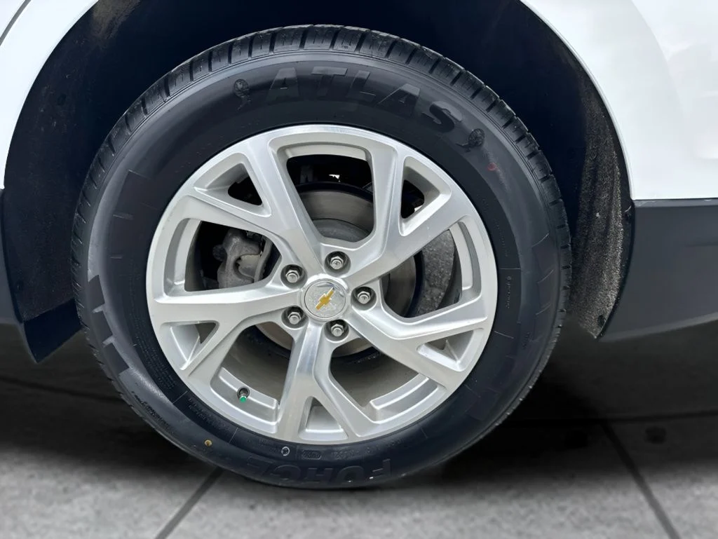 Used 2020 White Chevrolet LT image 23