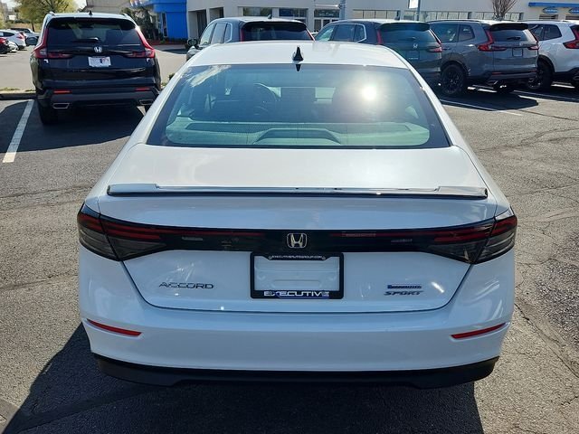 Used 2024 Platinum White Pearl Wx Honda Sport image 5